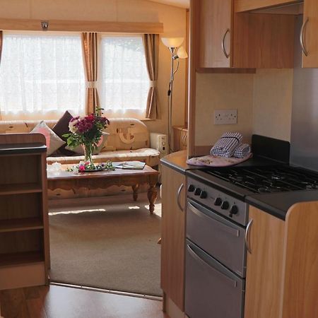 Palm 1 Park Home With Hot Tub 斯沃尼奇 外观 照片